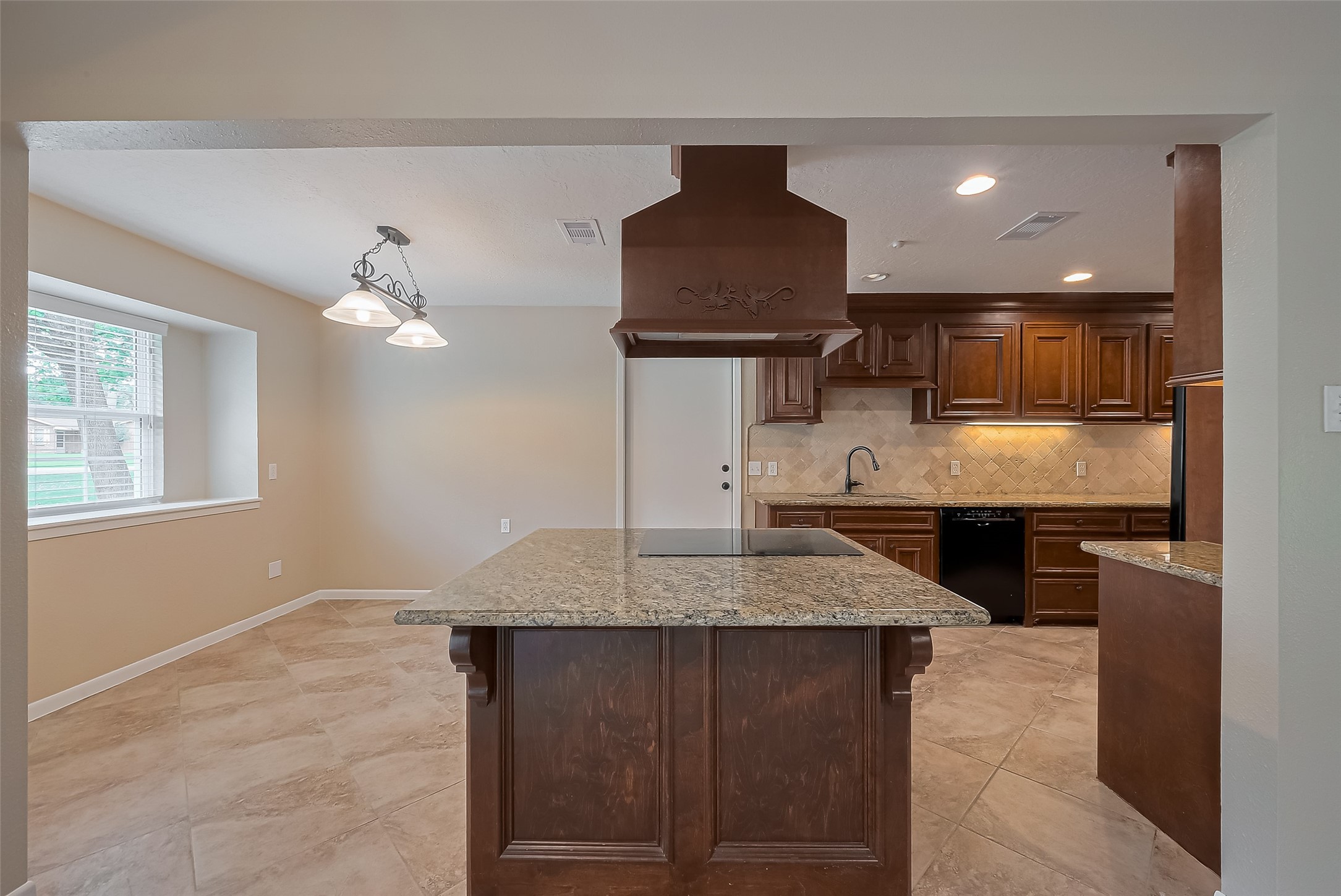 8 Riverwood Lane Hempstead, TX 77445 - Photo 13 of 48