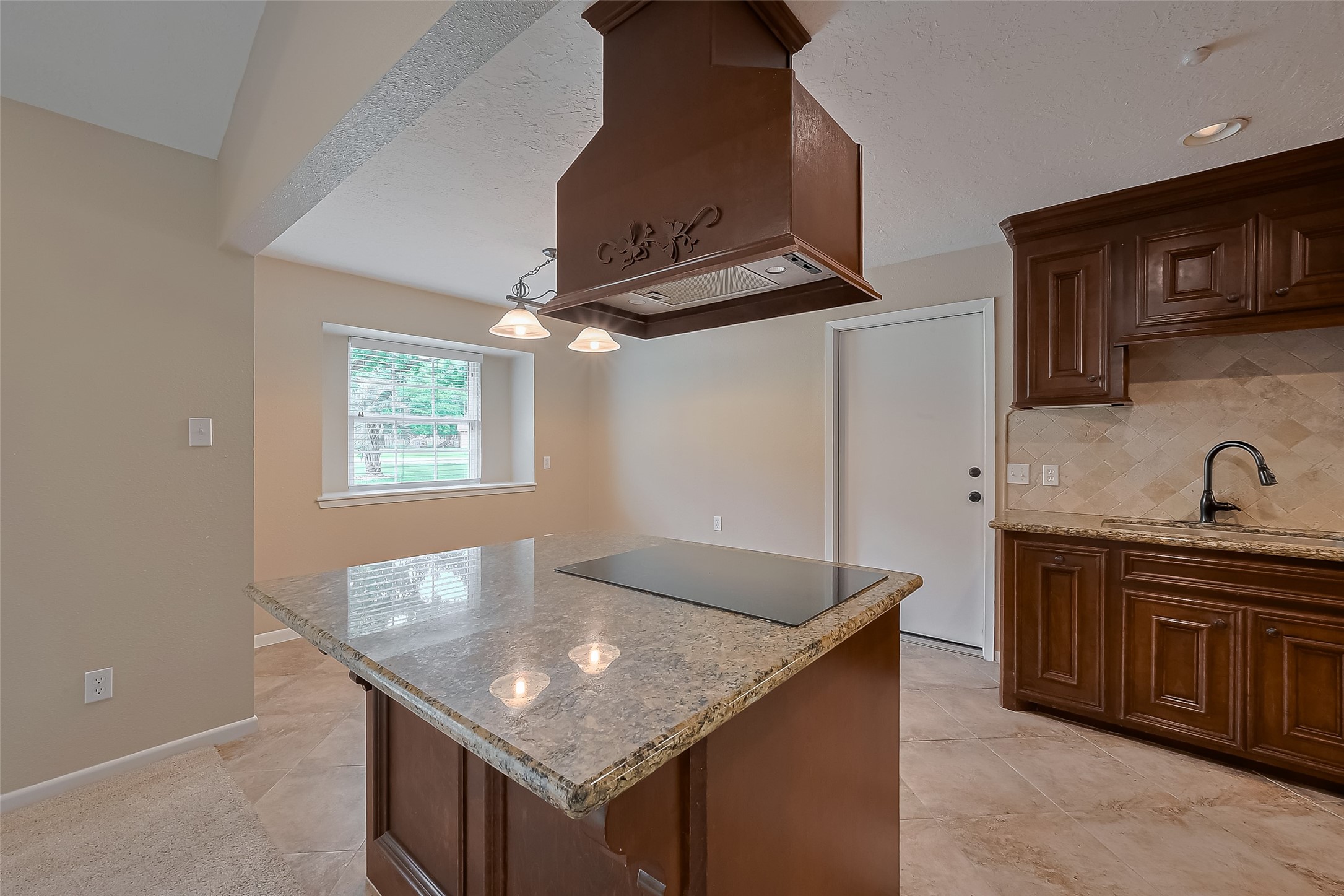 8 Riverwood Lane Hempstead, TX 77445 - Photo 14 of 48