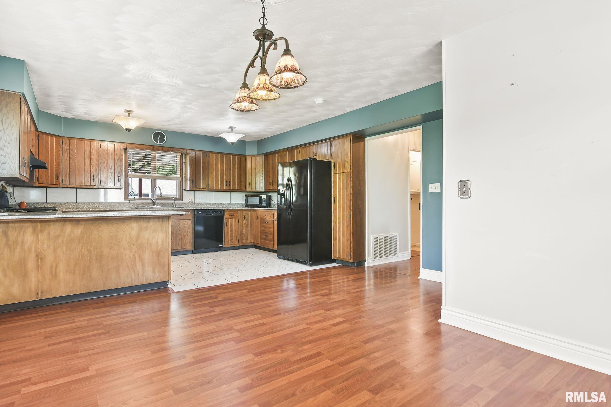 41 Greencastle Circle Springfield, IL 62712 - Photo 13 of 35