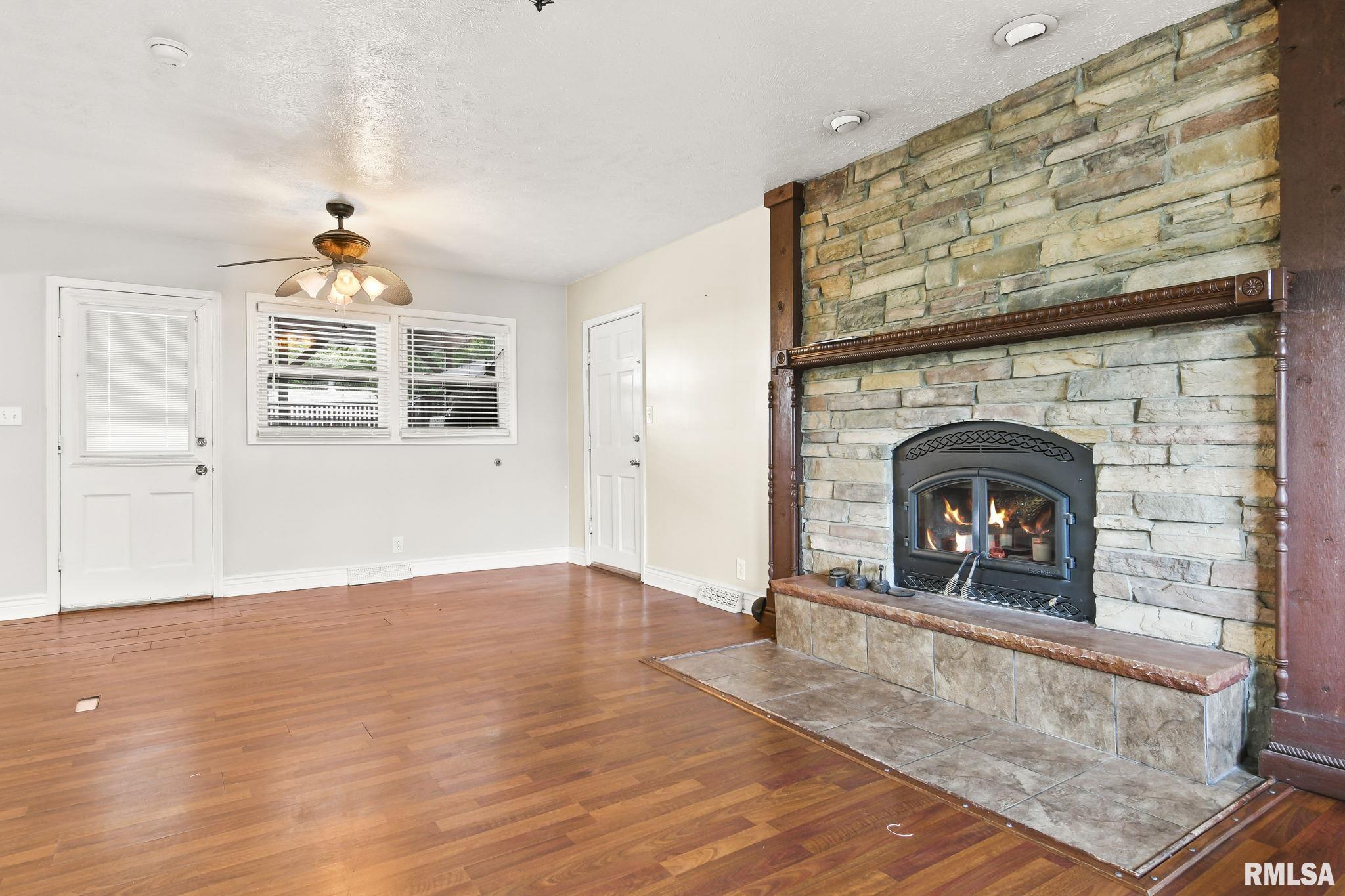 41 Greencastle Circle Springfield, IL 62712 - Photo 4 of 35