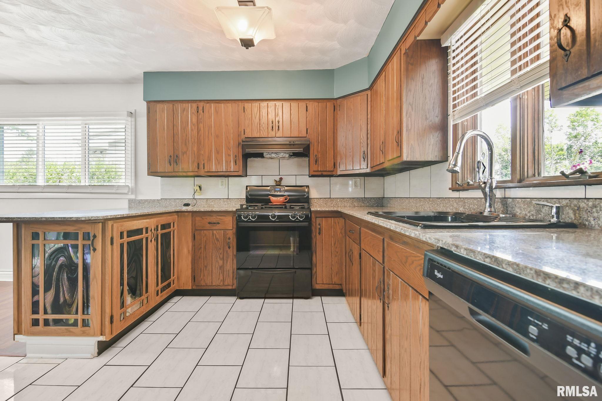 41 Greencastle Circle Springfield, IL 62712 - Photo 10 of 35