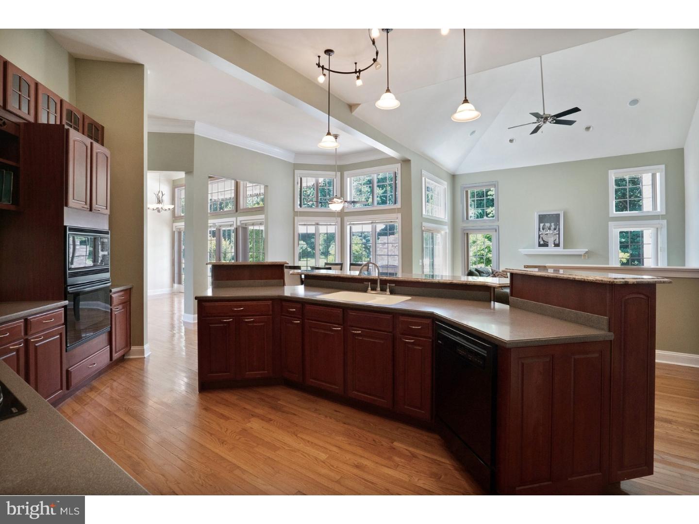 389 Stoopville Road Newtown, PA 18940 - Photo 11 of 25 Kitchen