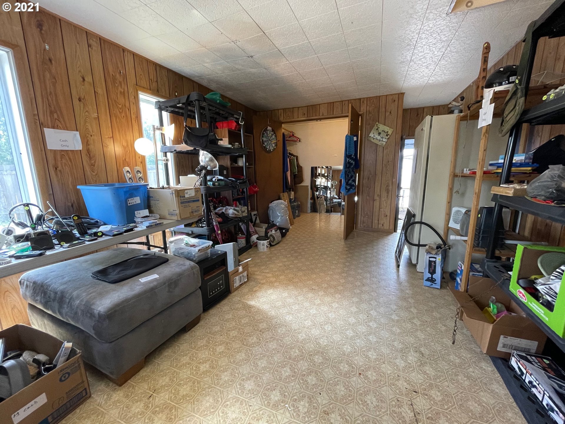 808 19th Street Springfield, OR 97477 - Photo 5 of 10