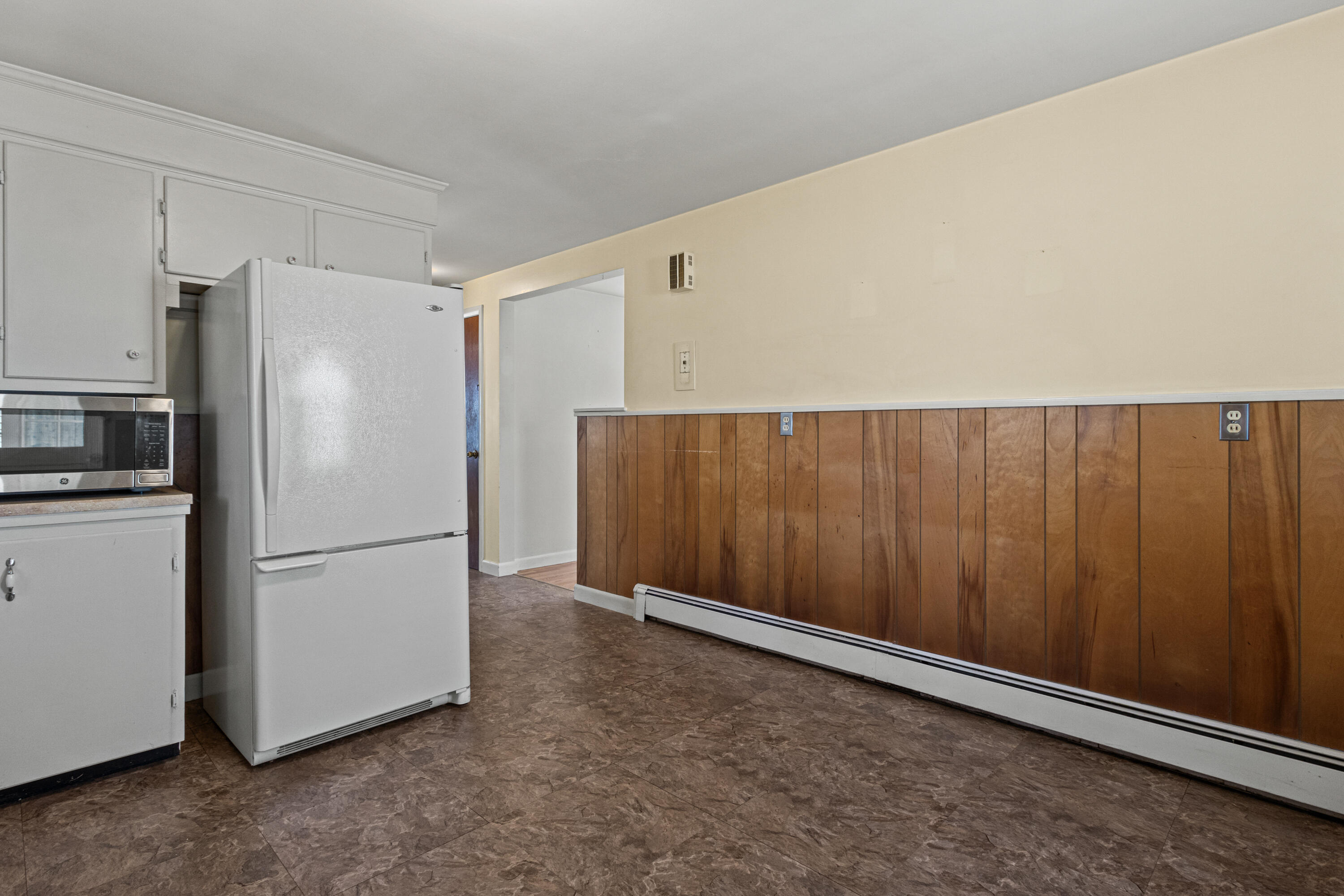 30 Kaler Road South Portland, ME 04106 - Photo 9 of 49 RFarnham20260418-91016