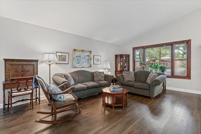 $3,500 | 619 Leamington Avenue, Wilmette, IL 60091