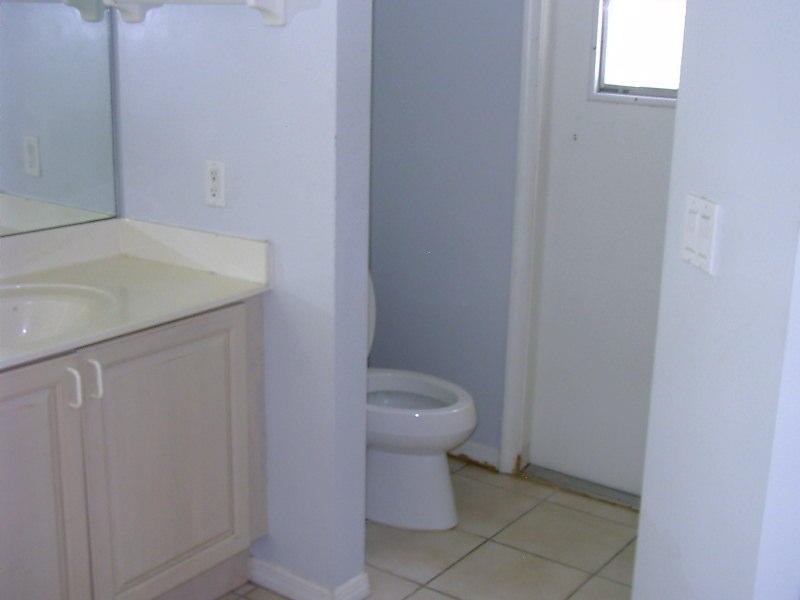 4026 Dorado Drive Riviera Beach, FL 33418 - Photo 9 of 15 Master BA (1)