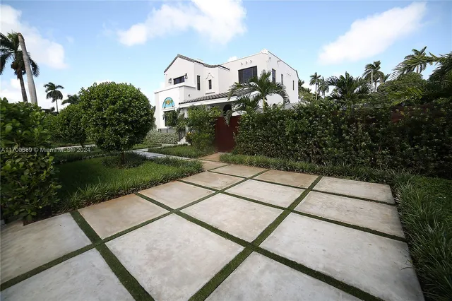 $5,000,000 | 1345 Hollywood Boulevard, Hollywood, FL 33019