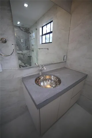 $5,000,000 | 1345 Hollywood Boulevard, Hollywood, FL 33019