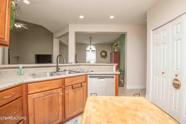 $349,000 | 700 Willington Place, Loudon, TN 37774