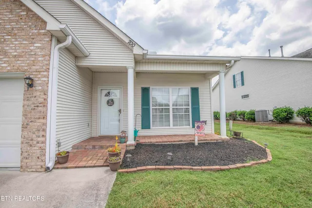 $349,000 | 700 Willington Place, Loudon, TN 37774