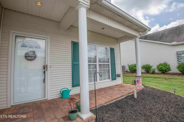 $349,000 | 700 Willington Place, Loudon, TN 37774