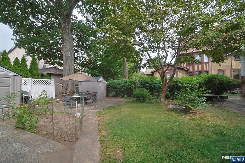1003 Cumbermeade Road Fort Lee, NJ 07024 - Photo 38 of 38 an outdoor view of garden and patio