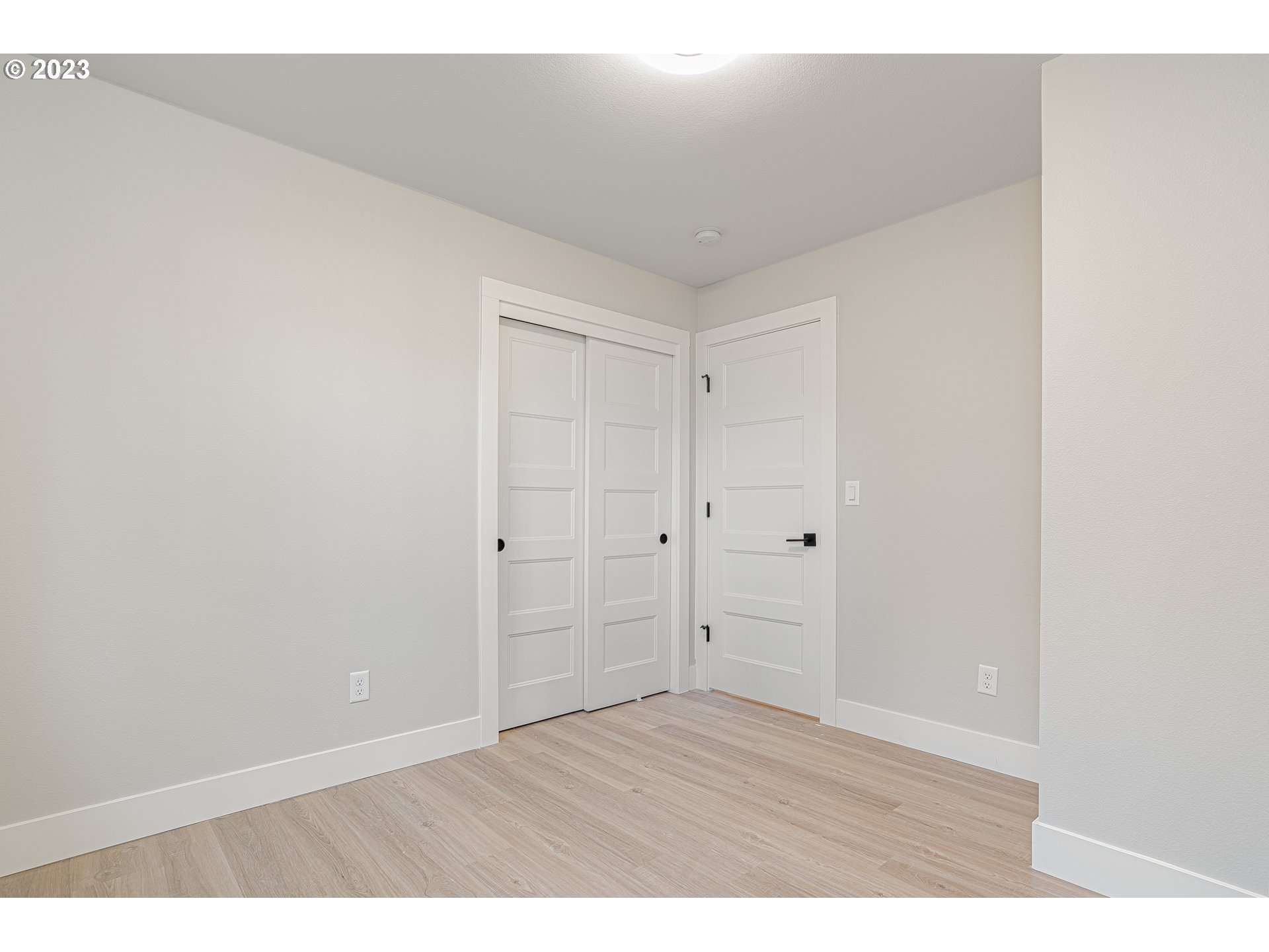 4001 Southeast Crown Road Camas, WA 98607 - Photo 17 of 43 Gallery Image 17