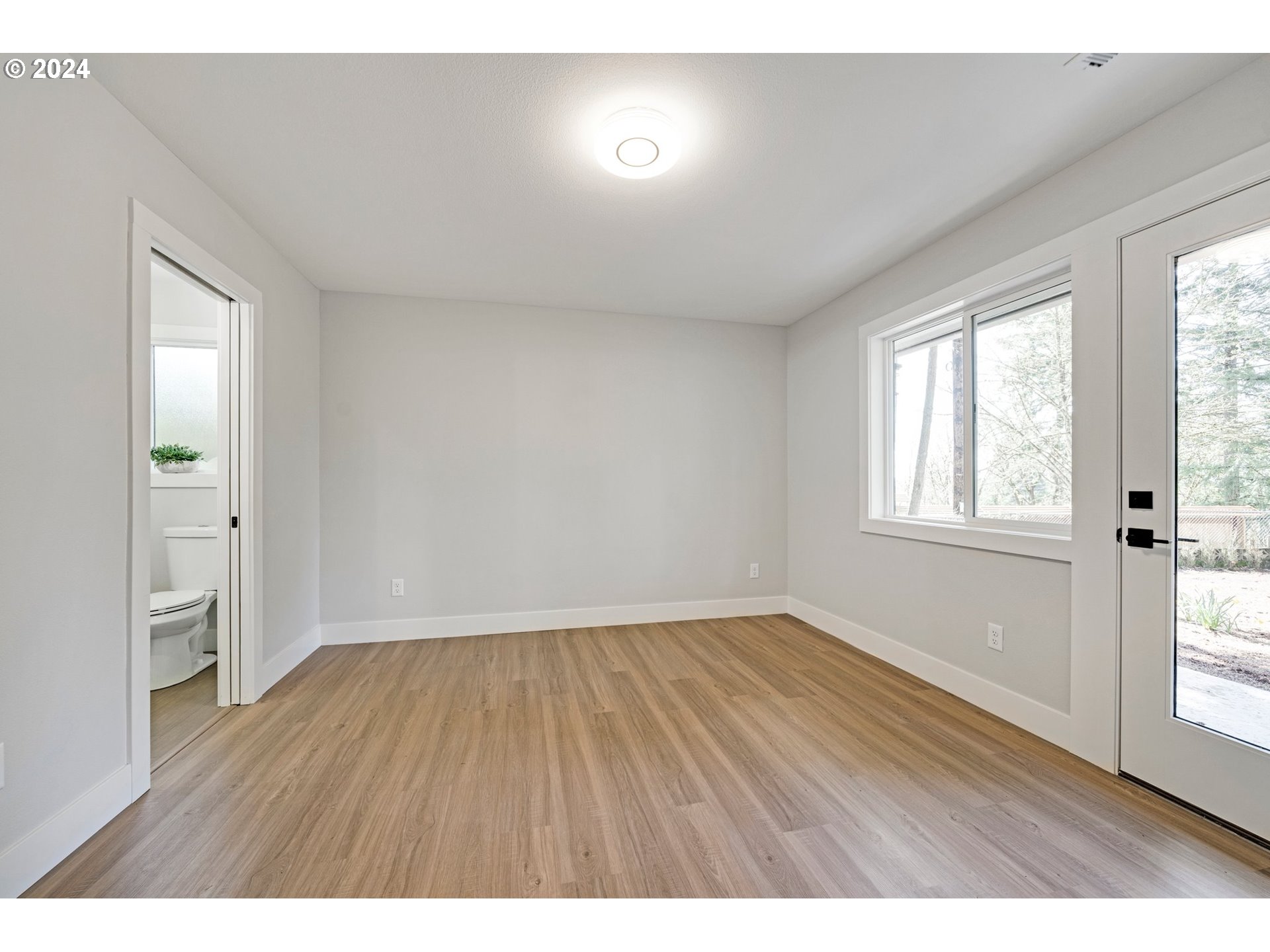4001 Southeast Crown Road Camas, WA 98607 - Photo 22 of 43 Gallery Image 22