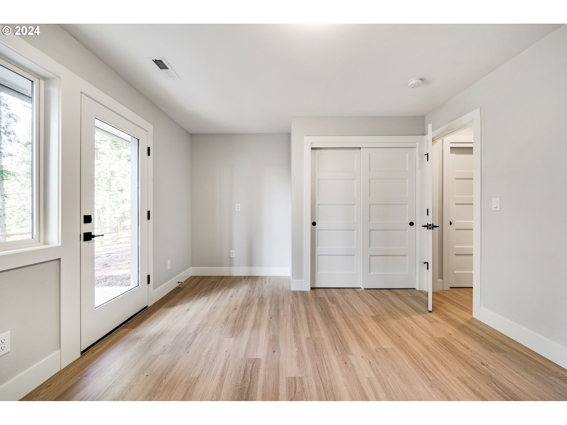 4001 Southeast Crown Road Camas, WA 98607 - Photo 23 of 43 Gallery Image 23