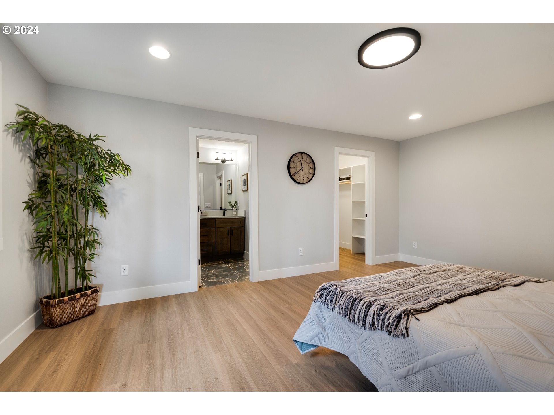 4001 Southeast Crown Road Camas, WA 98607 - Photo 27 of 43 Gallery Image 27