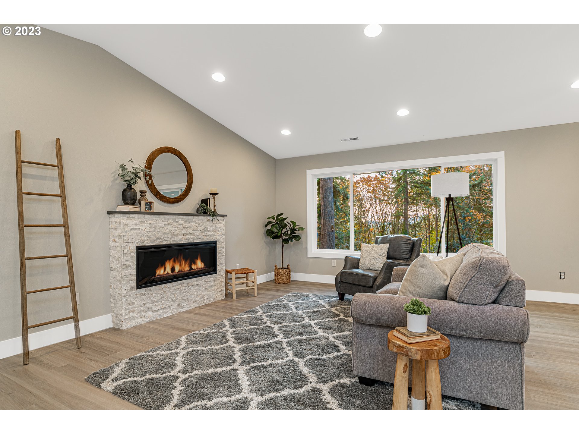 4001 Southeast Crown Road Camas, WA 98607 - Photo 6 of 43 Gallery Image 6