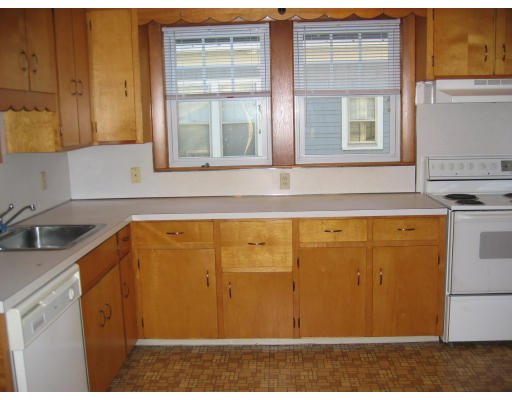 73 Grozier Road Cambridge, MA 02138 - Photo 12 of 13 Gallery Image 12