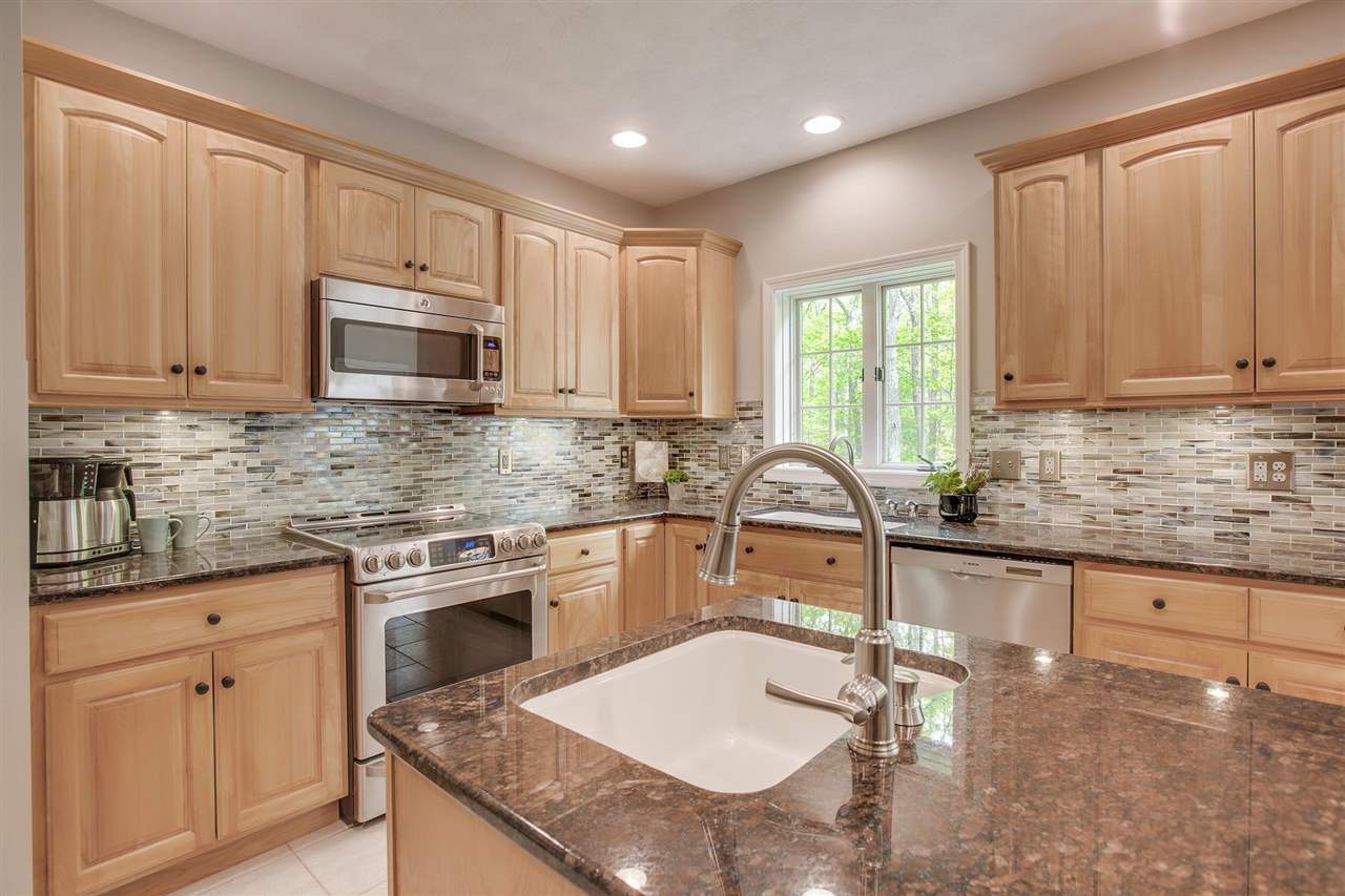10 Greenway Road Windham, NH 03087 - Photo 11 of 38