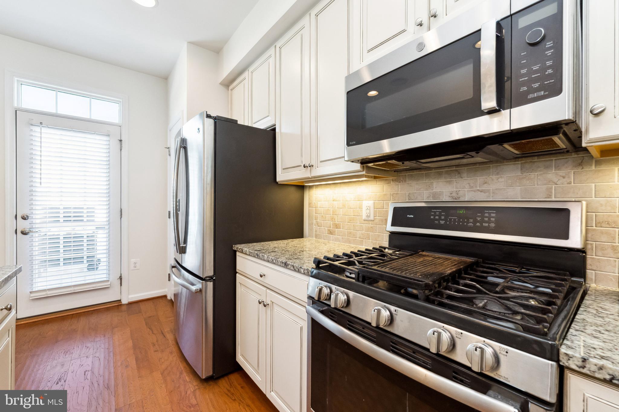 1712 Featherstone Road Woodbridge, VA 22191 - Photo 12 of 40 Gallery Image 12