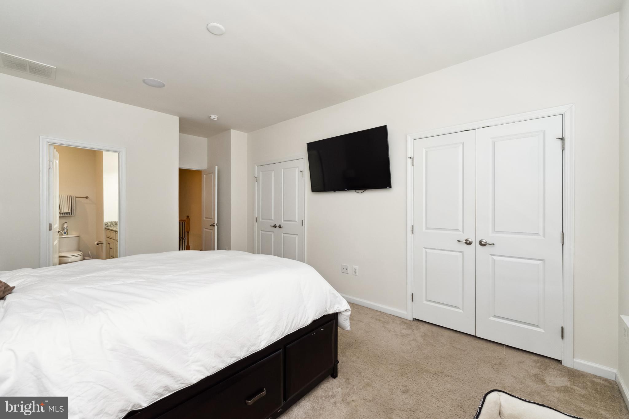 1712 Featherstone Road Woodbridge, VA 22191 - Photo 29 of 40 Gallery Image 29