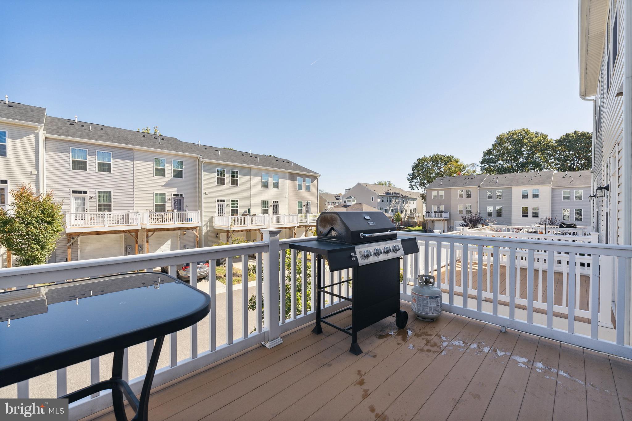 1712 Featherstone Road Woodbridge, VA 22191 - Photo 33 of 40 Gallery Image 33