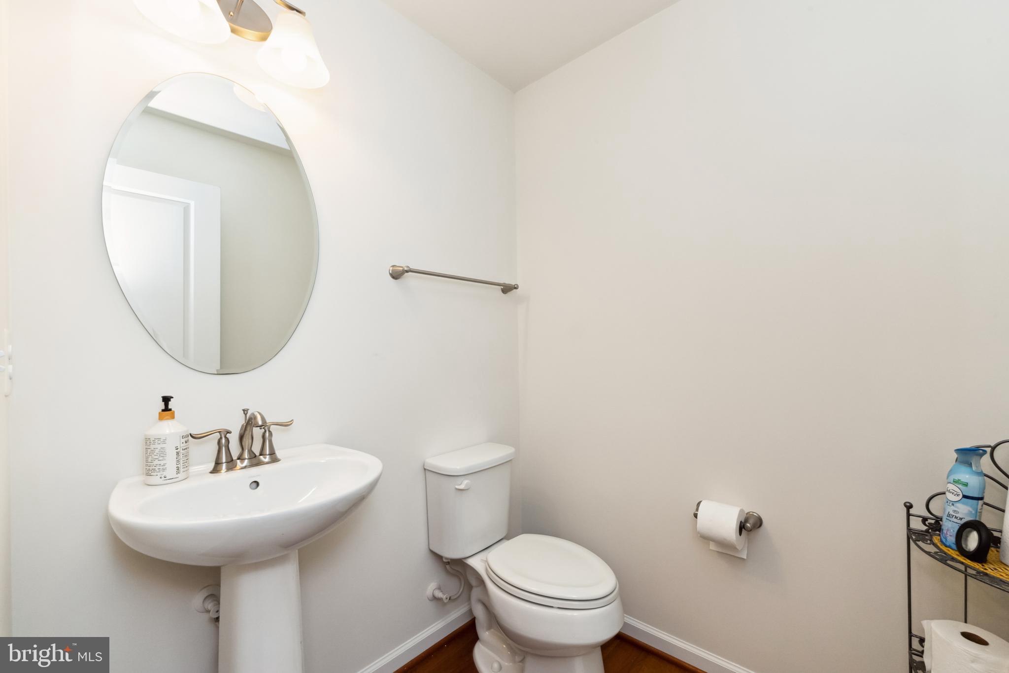 1712 Featherstone Road Woodbridge, VA 22191 - Photo 9 of 40 Gallery Image 9