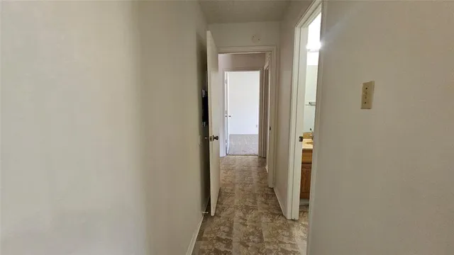 $900,000 | 544-550 East Windsor Drive, Denton, TX 76209