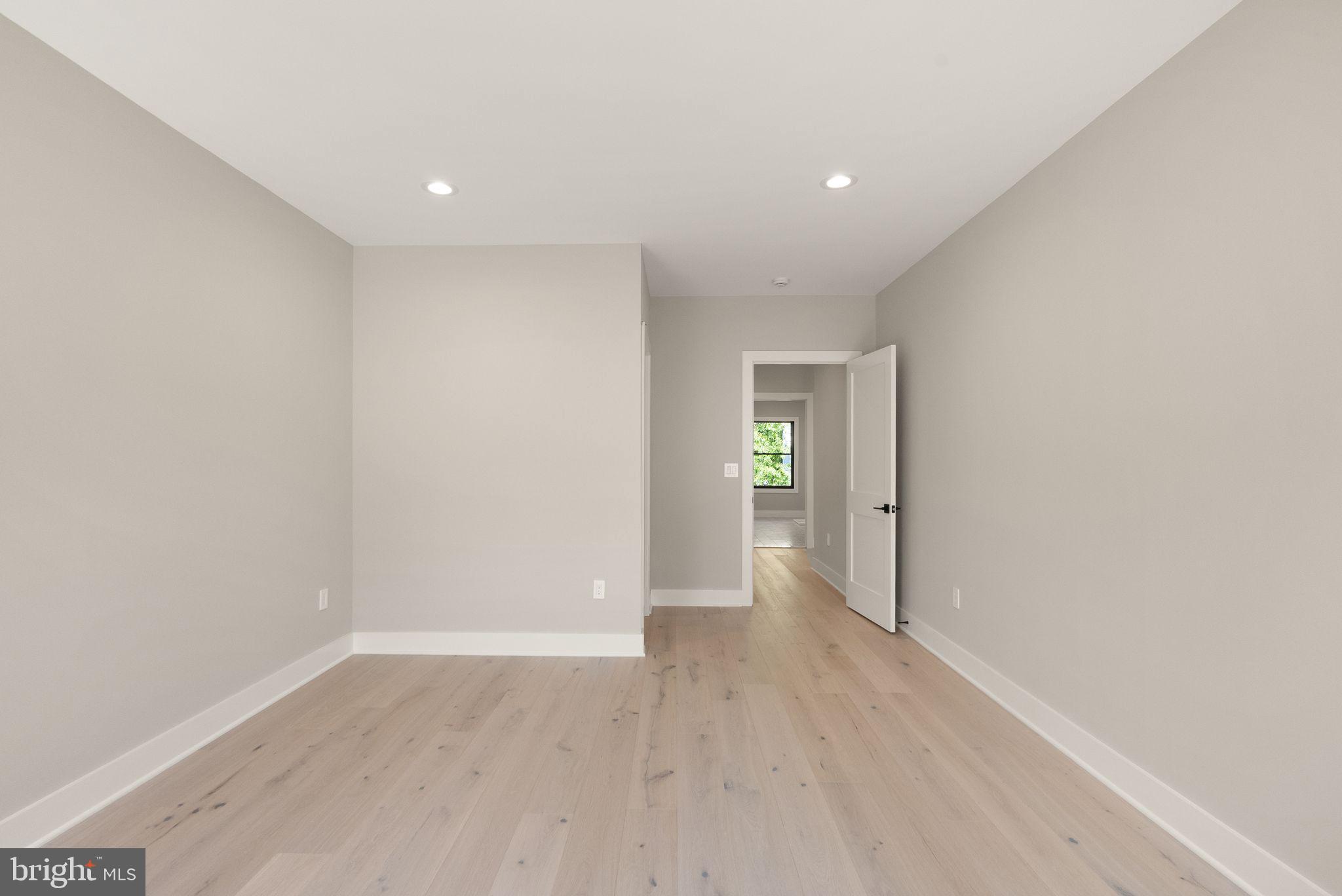 6329 Halsey Road McLean, VA 22101 - Photo 65 of 94 Bright and airy open space awaits.