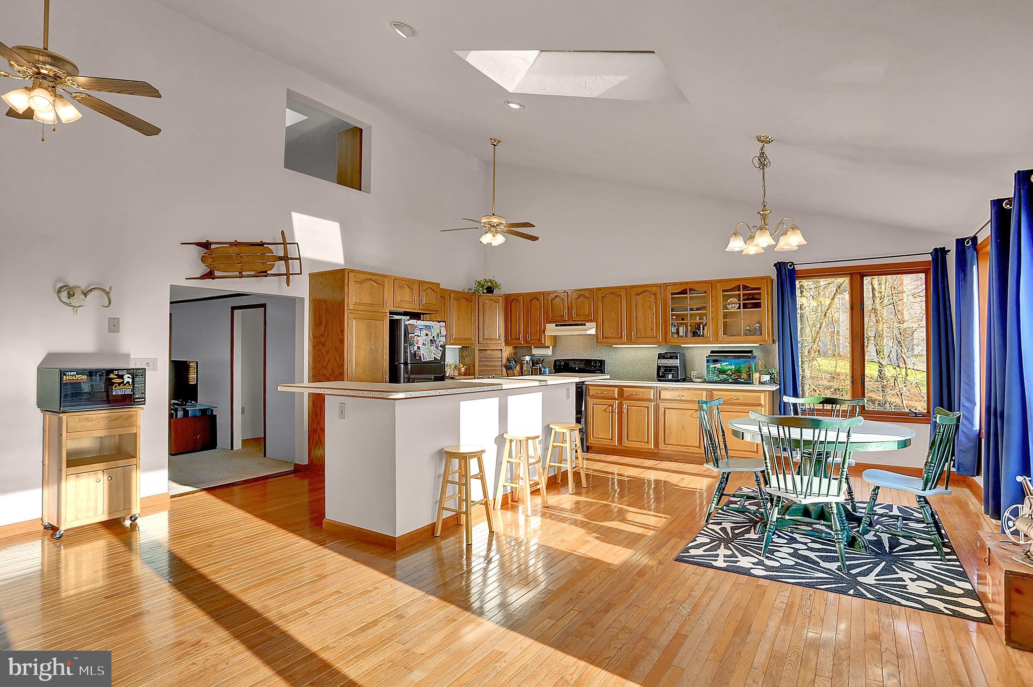 780 Buck Road Dover, PA 17315 - Photo 7 of 22 Gallery Image 7