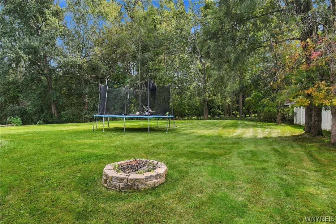 8877 Greiner Road Clarence, NY 14031 - Photo 5 of 35 Gallery Image 5