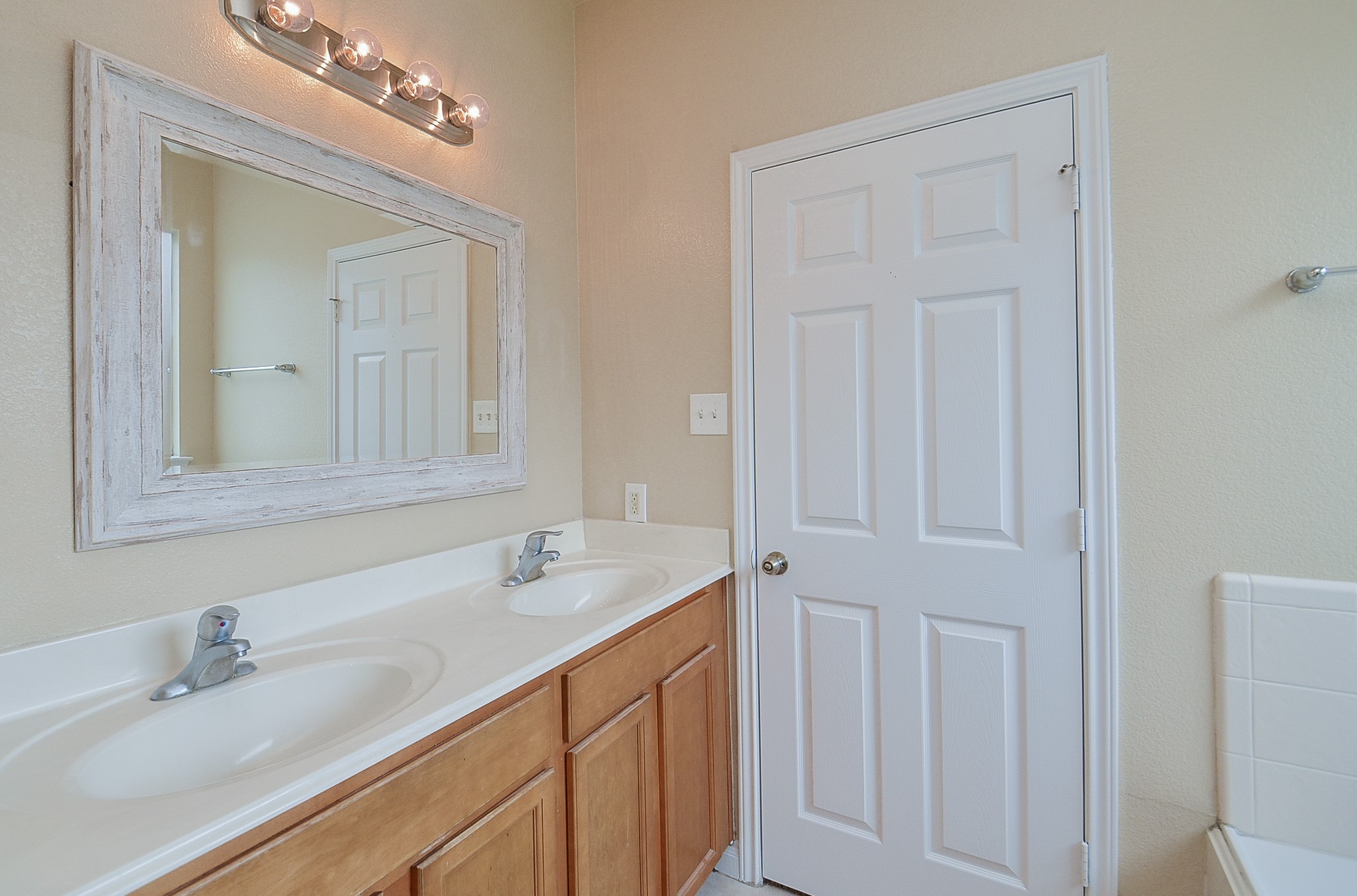 4127 Chablis Ridge Court Katy, TX 77449 - Photo 21 of 32