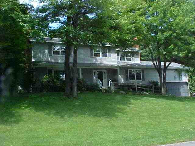 1381 Rowe Road Niskayuna, NY 12309 - Photo 1 of 10 Photo 1