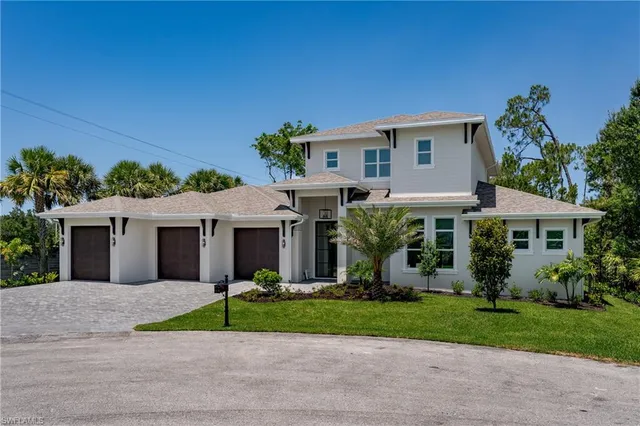 $3,499,900 | 2854 Coach House Way, Naples, FL 34105