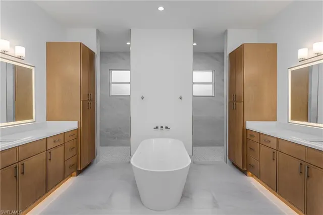 $3,499,900 | 2854 Coach House Way, Naples, FL 34105