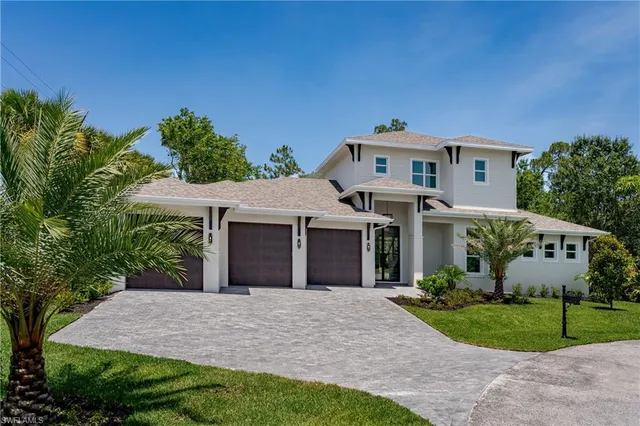 $3,499,900 | 2854 Coach House Way, Naples, FL 34105