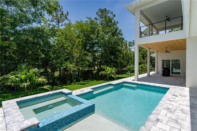 $3,499,900 | 2854 Coach House Way, Naples, FL 34105