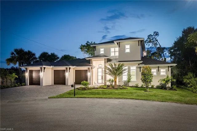 $3,499,900 | 2854 Coach House Way, Naples, FL 34105