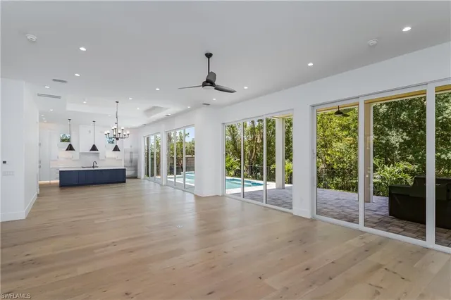 $3,499,900 | 2854 Coach House Way, Naples, FL 34105