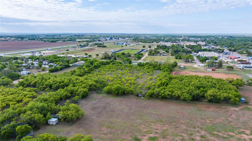 18.6-acres North Ave A Haskell, TX 79521 - Photo 7 of 13 a view of a garden with a building in the background