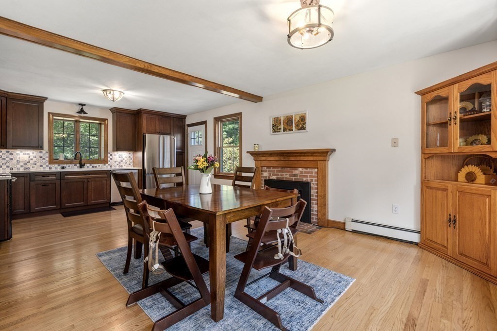 21 Davis Road Tyngsboro, MA 01879 - Photo 7 of 32 Gallery Image 7
