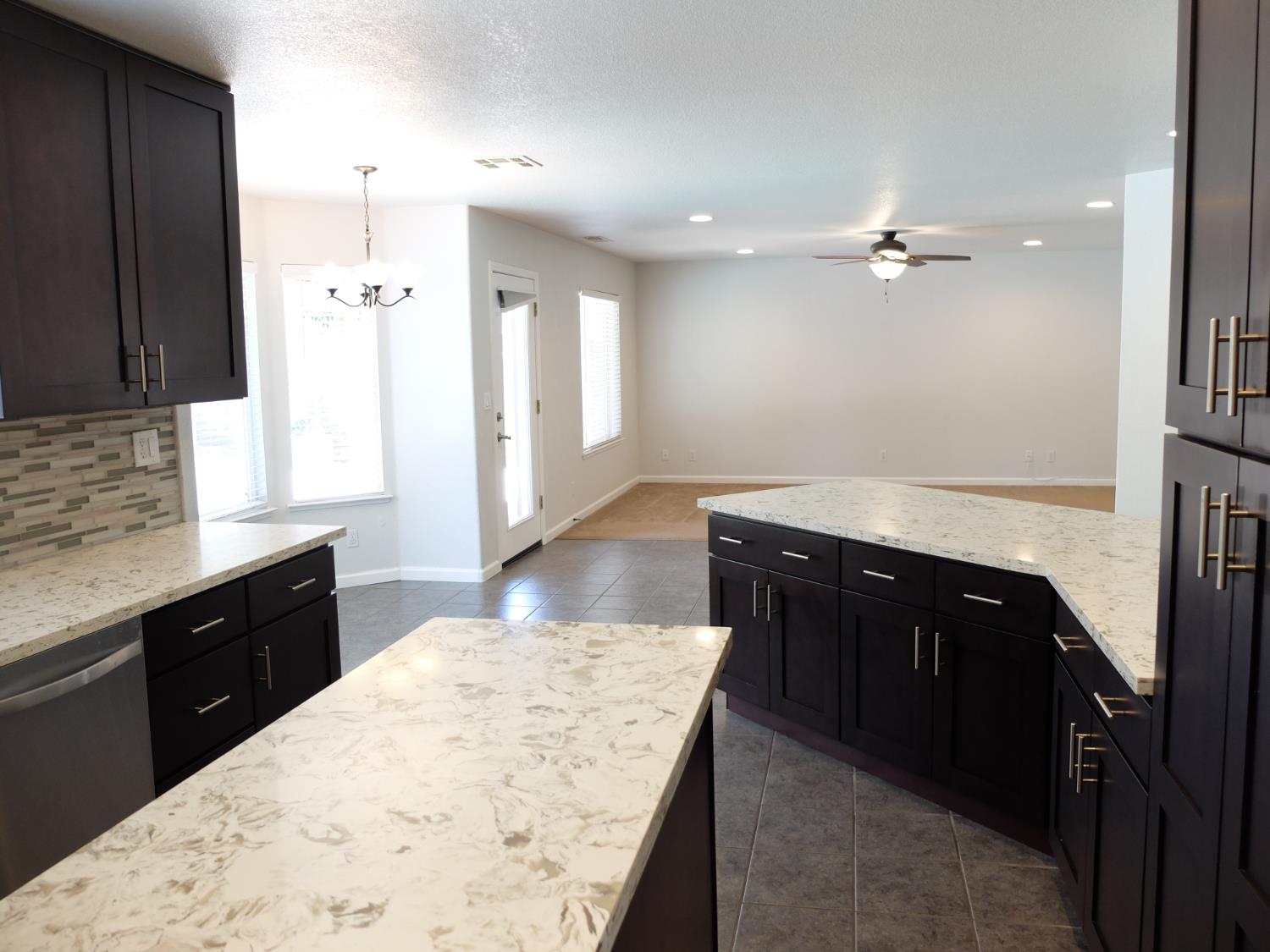 3304 Cardinal Flower Avenue Modesto, CA 95355 - Photo 13 of 48