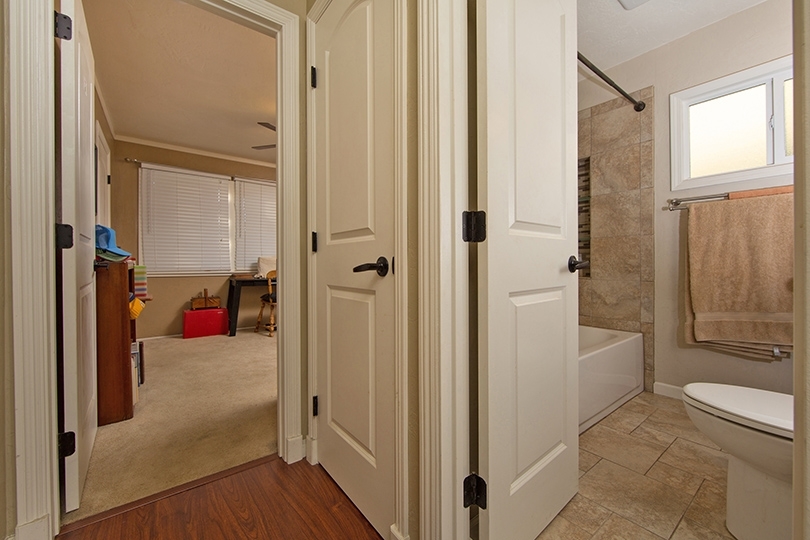 9415 Doheny Road Santee, CA 92071 - Photo 13 of 25