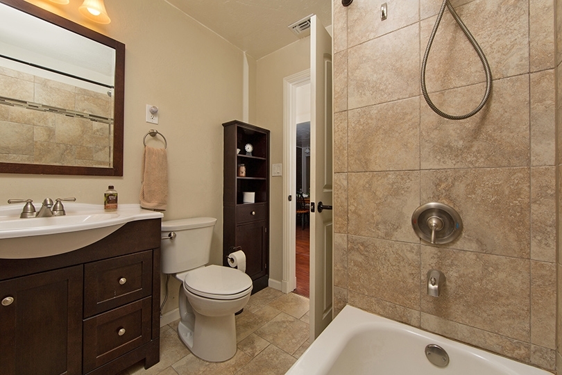 9415 Doheny Road Santee, CA 92071 - Photo 14 of 25