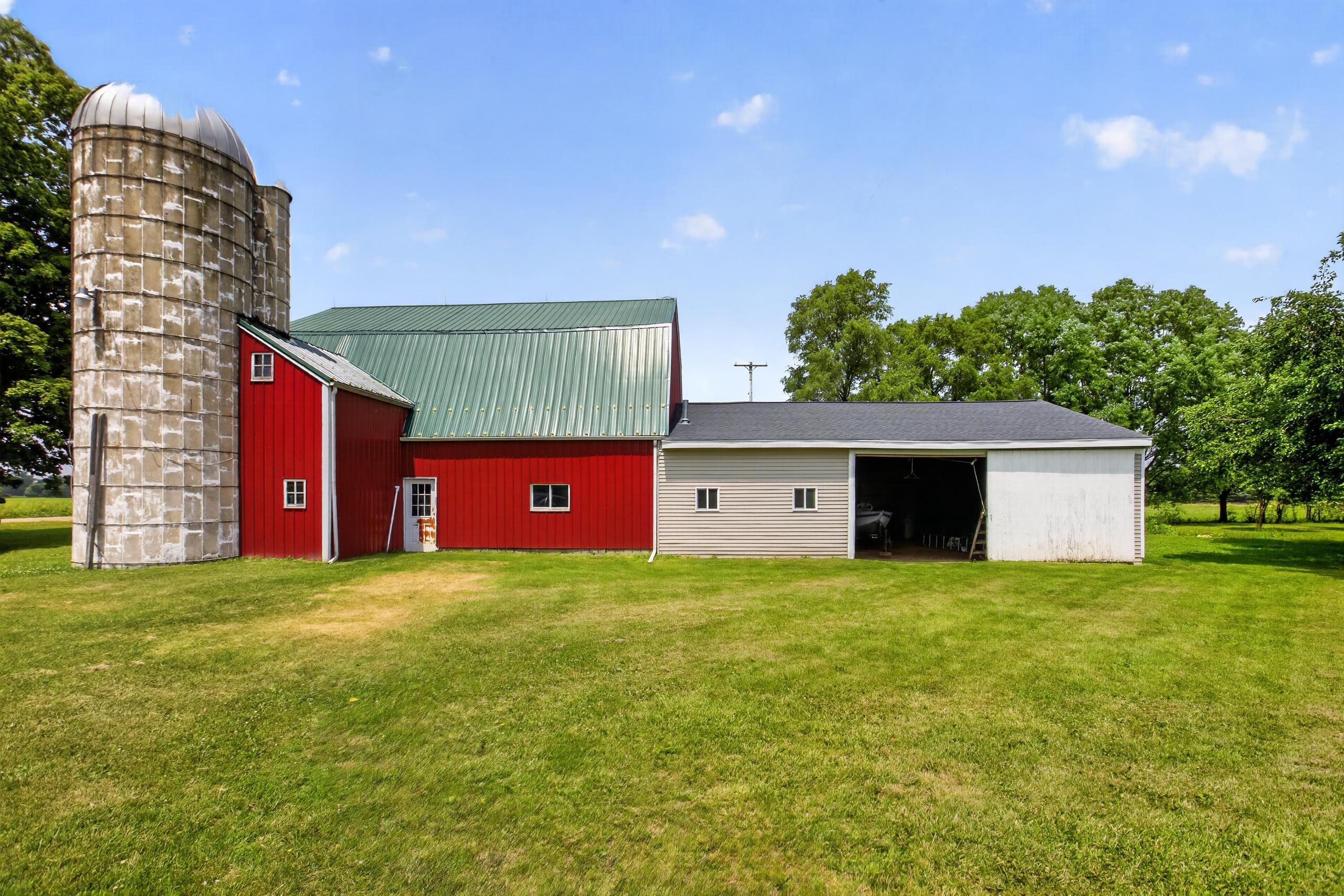 4395 South Grove Road St. Johns, MI 48879 - Photo 53 of 84