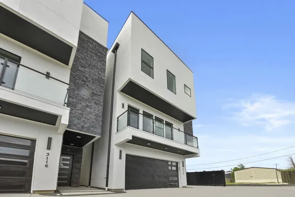 $679,000 | 3114 Clay Street, Houston, TX 77003