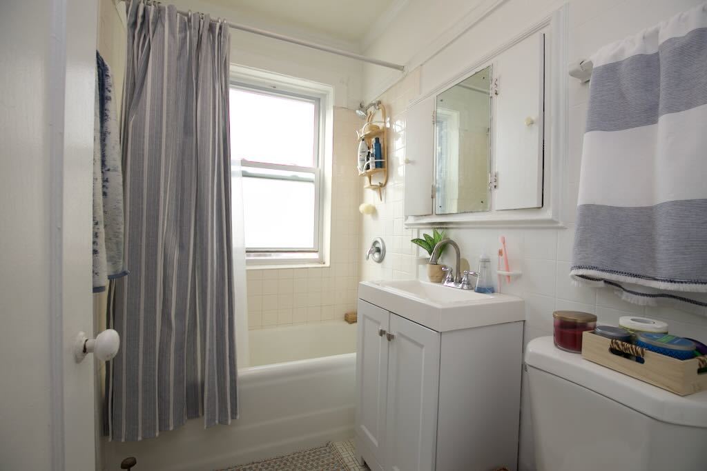 918 Green Bay Road, Unit 3J Winnetka, IL 60093 - Photo 13 of 16