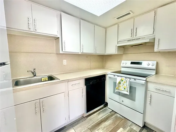 $1,000 | 2517 Caper Lane, Unit 207, Maitland, FL 32751