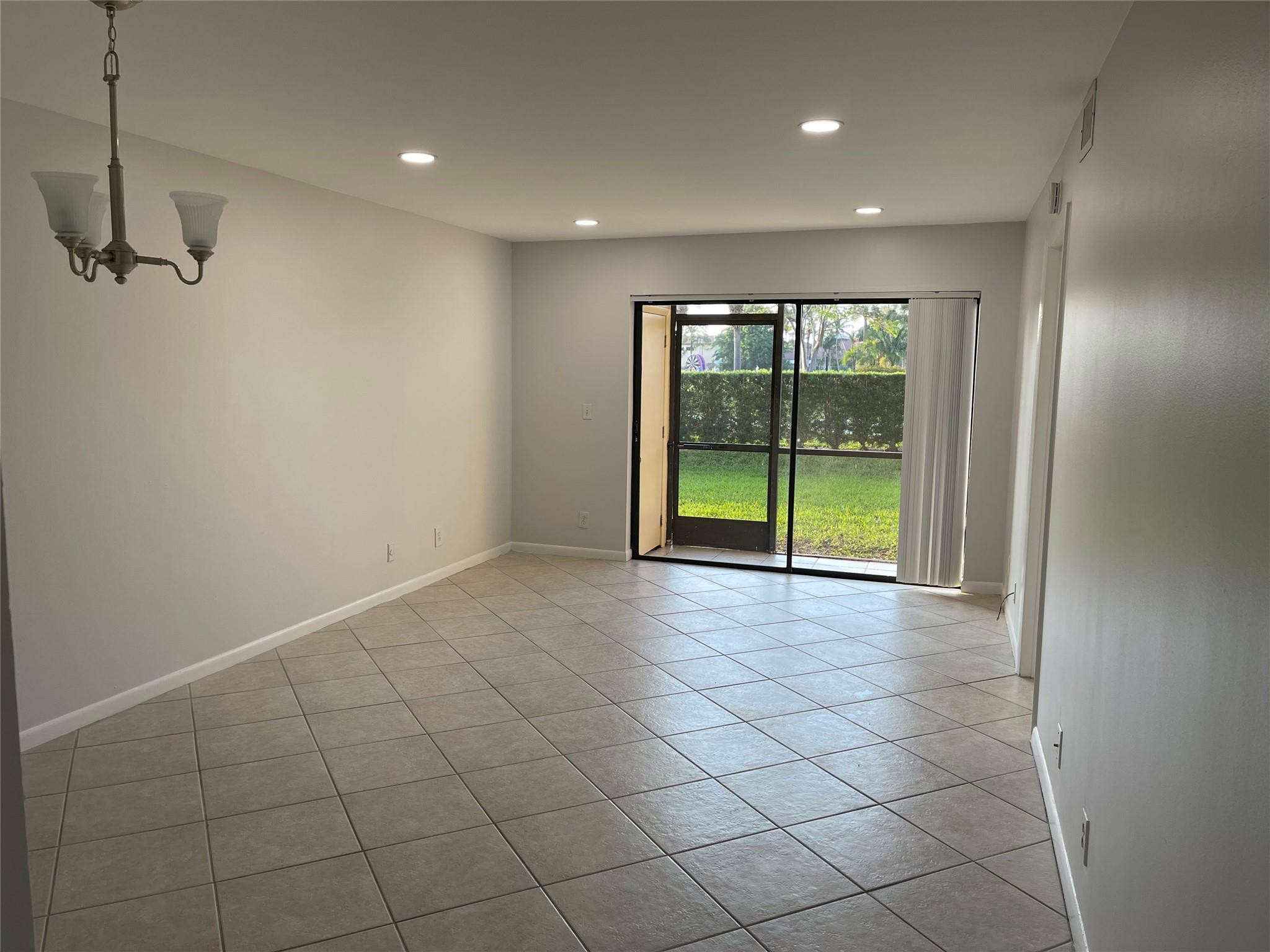 6549 Somerset Drive, Unit 106 Boca Raton, FL 33433 - Photo 4 of 14 Photo 4