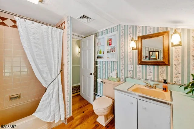 $950,000 | 130 Kings Highway, Hackettstown, NJ 07840